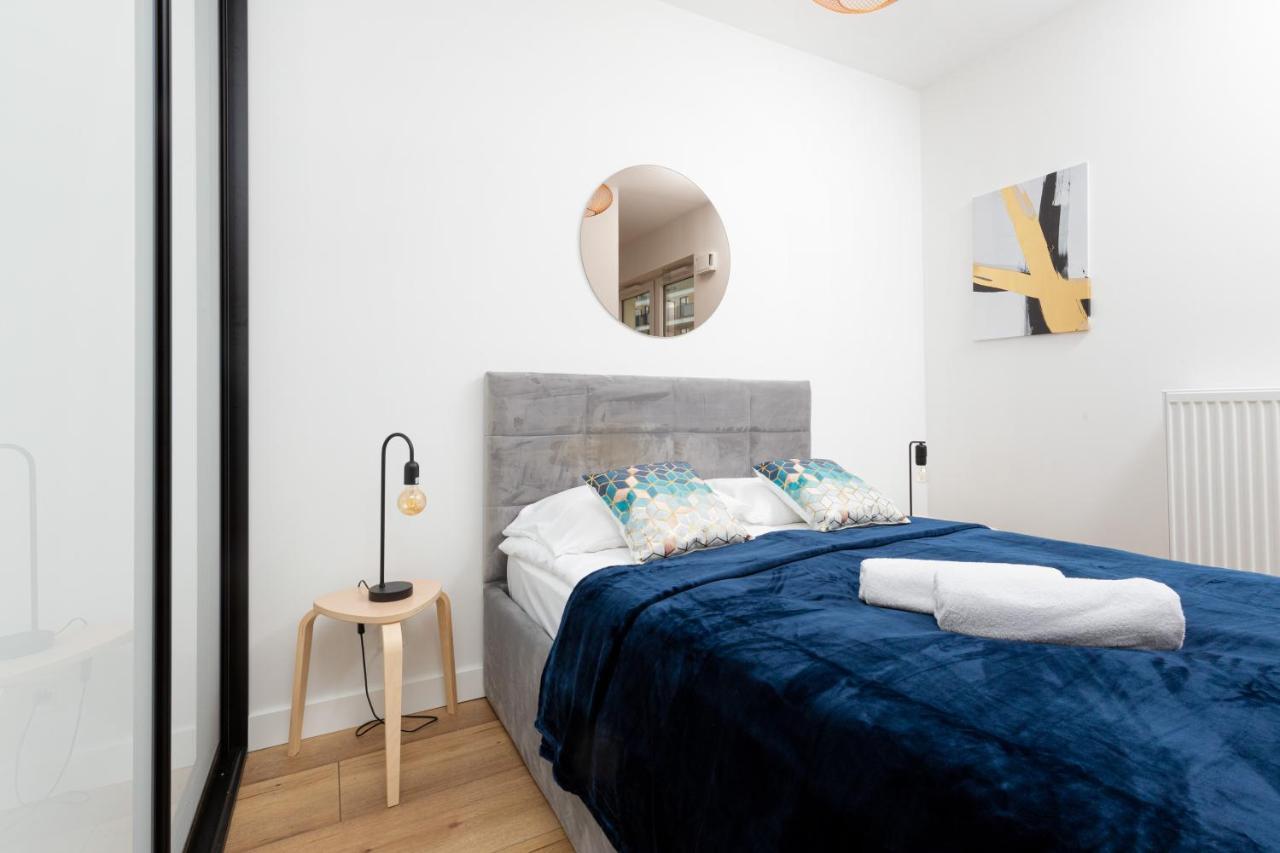 Atrium Promenada Apartments Goclaw By Noclegi Renters Warschau Exterior foto