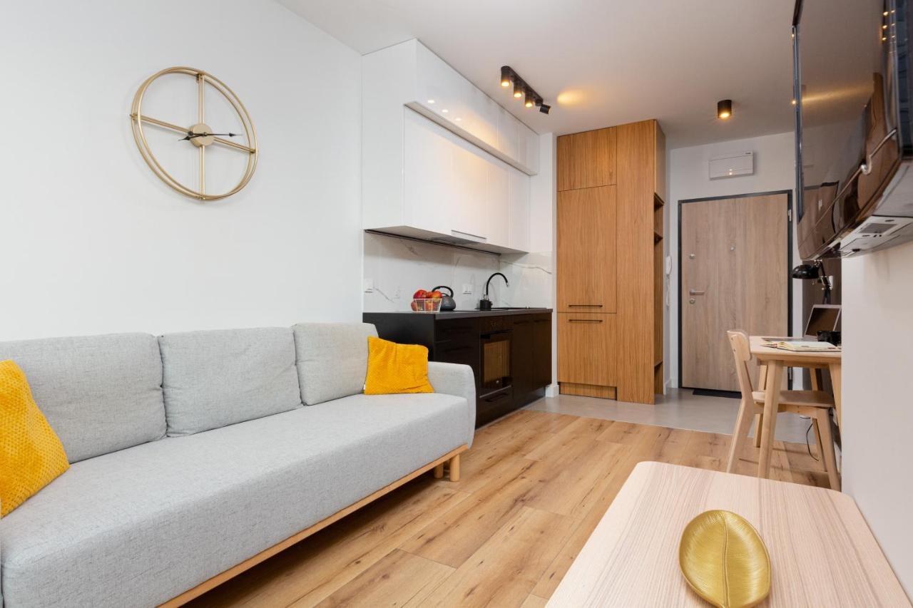 Atrium Promenada Apartments Goclaw By Noclegi Renters Warschau Exterior foto