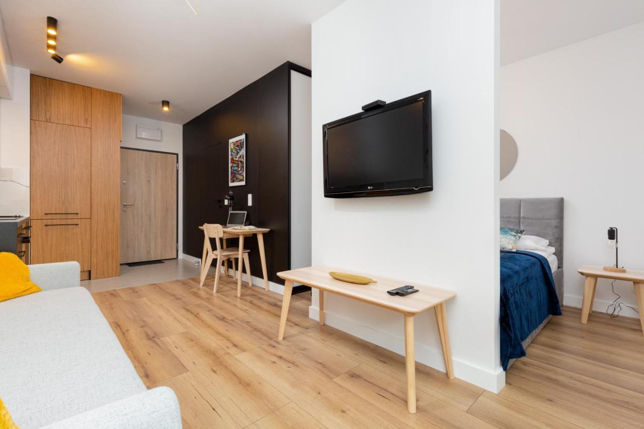 Atrium Promenada Apartments Goclaw By Noclegi Renters Warschau Exterior foto